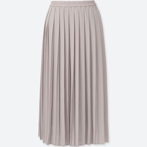 Uniqlo Chiffon Pleated Long Grey Skirt